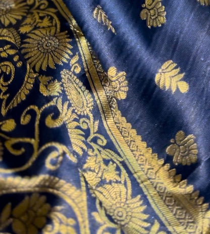 Emerald Navy Blue Kanjeevaram Silk Saree with Intricate Golden Zari Work