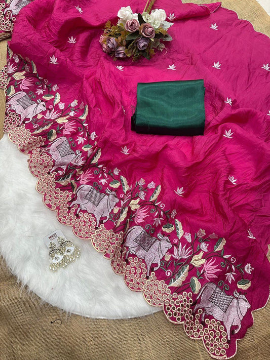 A New Gold Crush Saree – Shine with Grace & Beauty