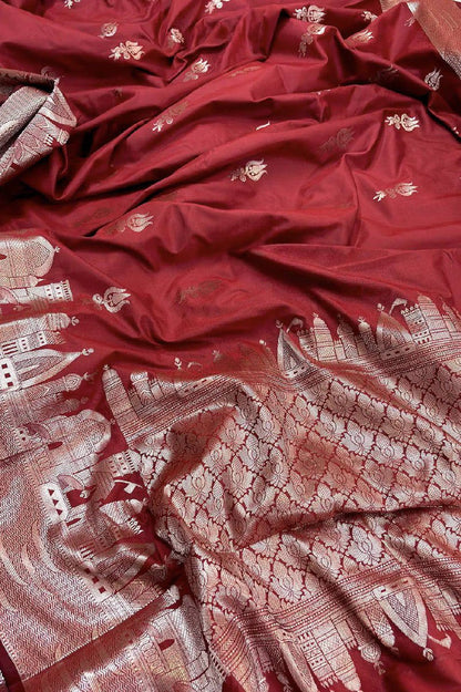 A Beautiful Premium Banarasi Ghat Design Silk Saree