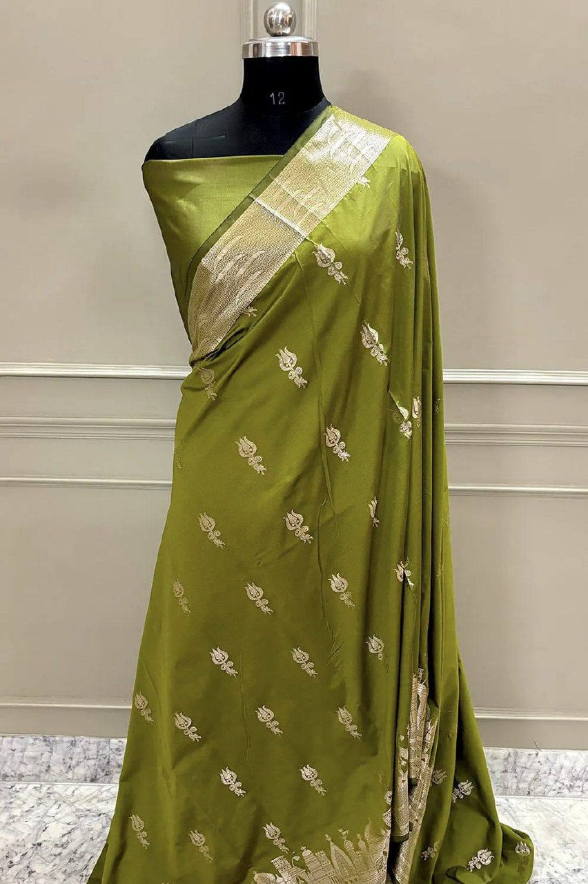 A Beautiful Premium Banarasi Ghat Design Silk Saree