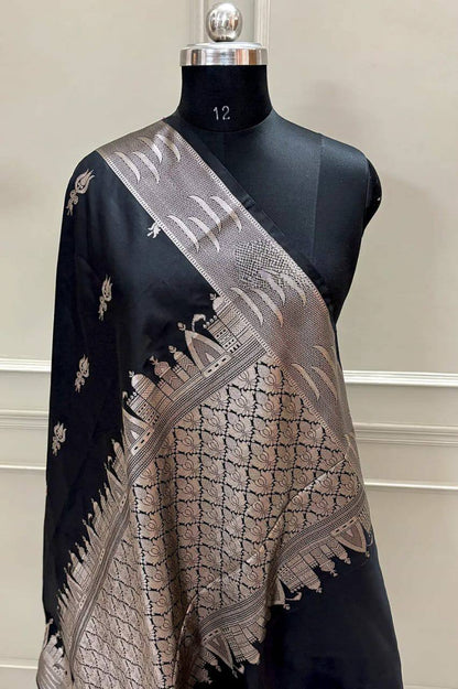 A Beautiful Premium Banarasi Ghat Design Silk Saree