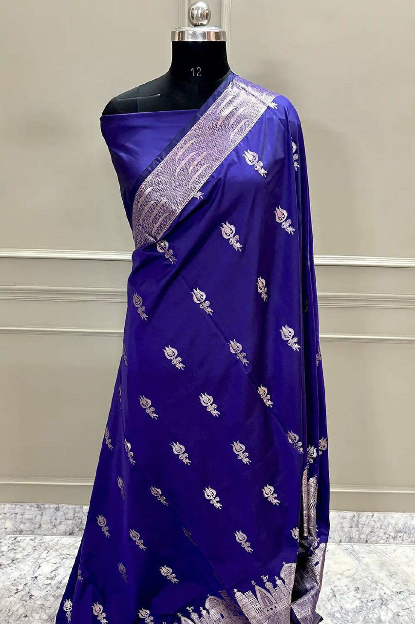A Beautiful Premium Banarasi Ghat Design Silk Saree