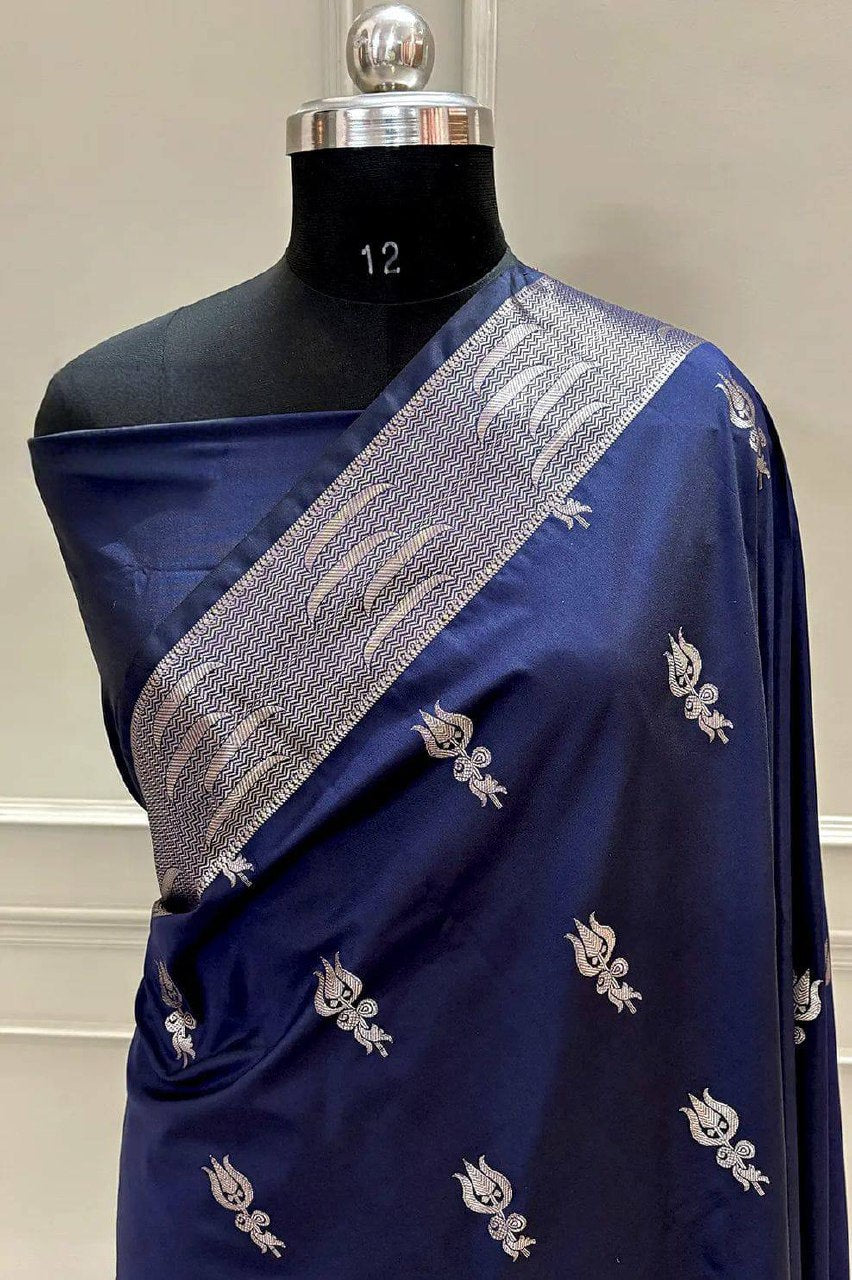 A Beautiful Premium Banarasi Ghat Design Silk Saree
