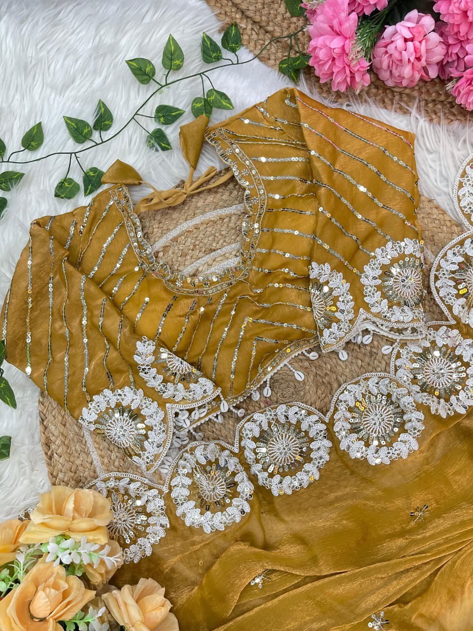 ✨ A Pure Soft Fendy Chiffon Two-Tone Saree (With Stitched Blouse) ✨