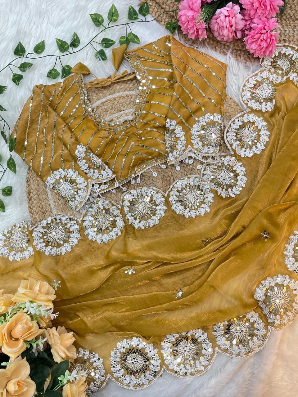 ✨ A Pure Soft Fendy Chiffon Two-Tone Saree (With Stitched Blouse) ✨